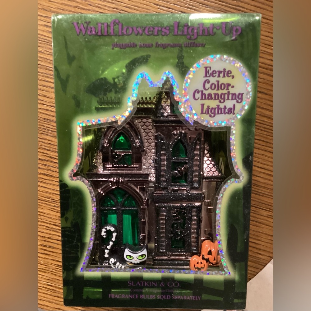 Bath & Bodyworks Haunted House Wallflower